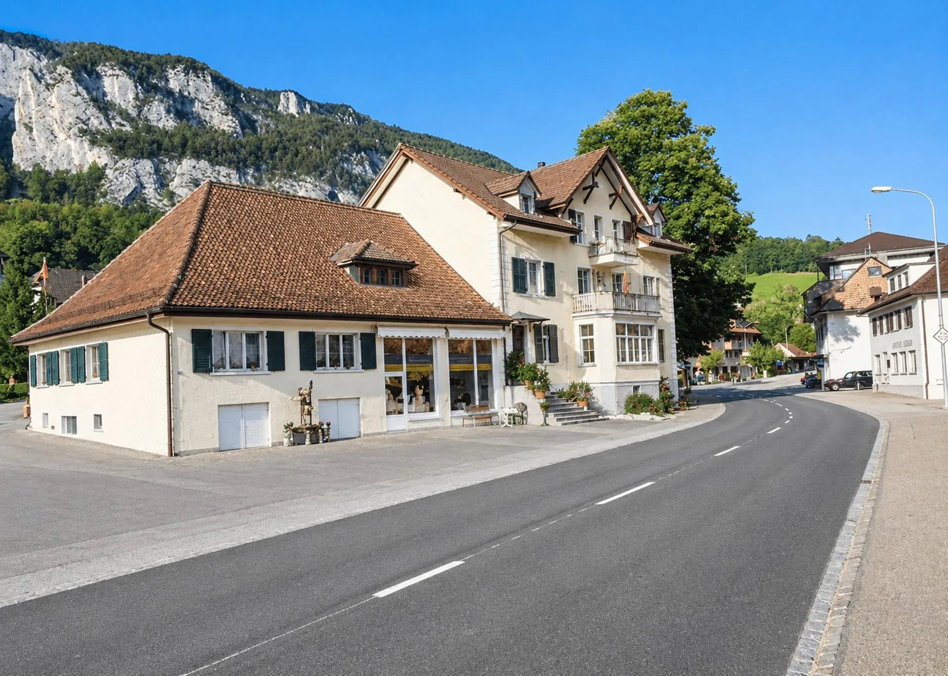 Cozy 3.5-room apartment in a quiet multi-family house in Welschenrohr