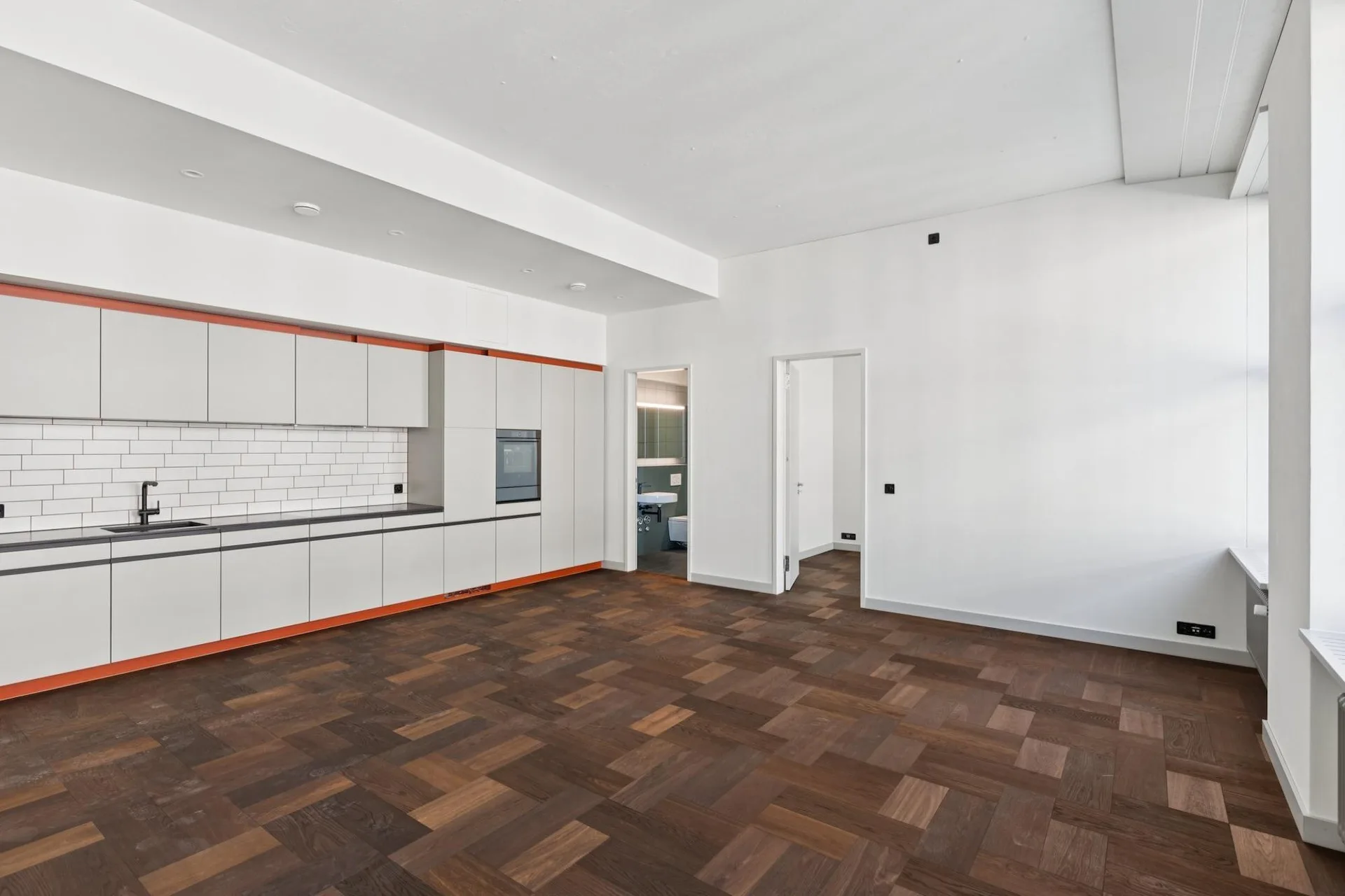 First rental - Living directly on the Reuss and by the water tower!