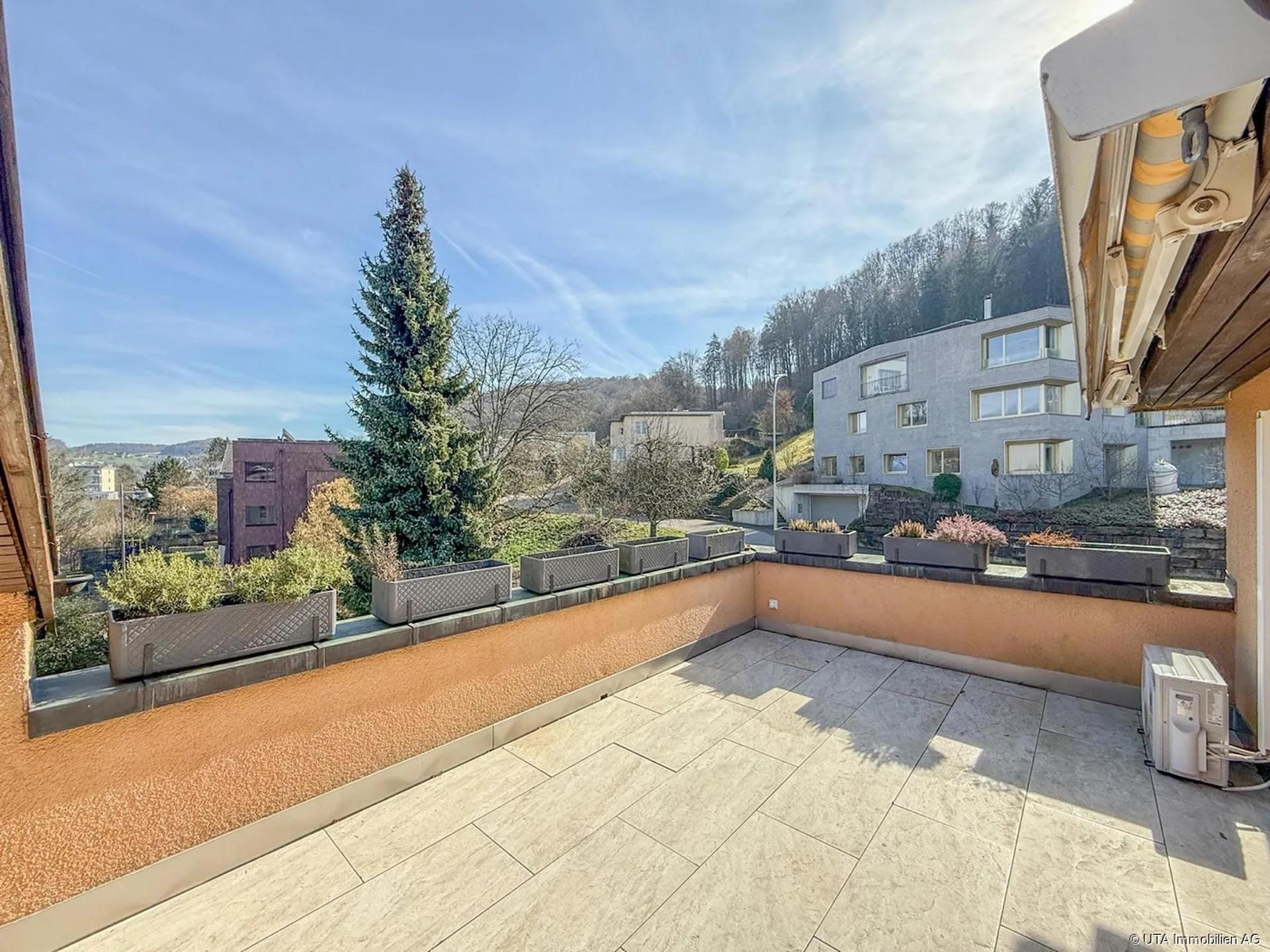 Wohnen wie im Einfamilienhaus mit Sonnenterrasse
