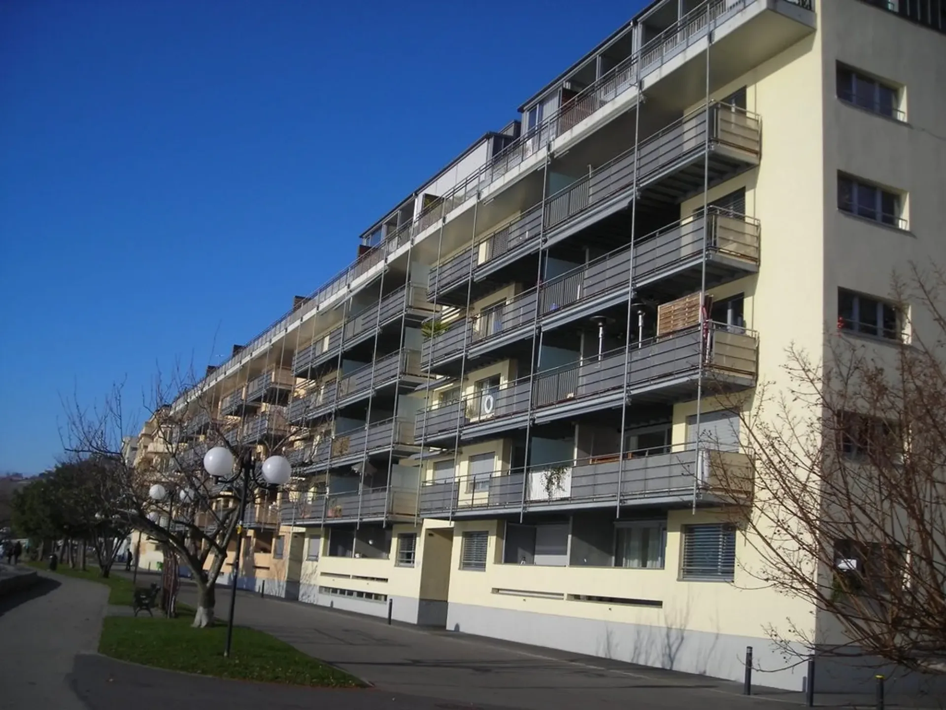 Einzigartige Gelegenheit! Prächtige Wohnung nur zwei Schritte vom Genfer See entfernt!