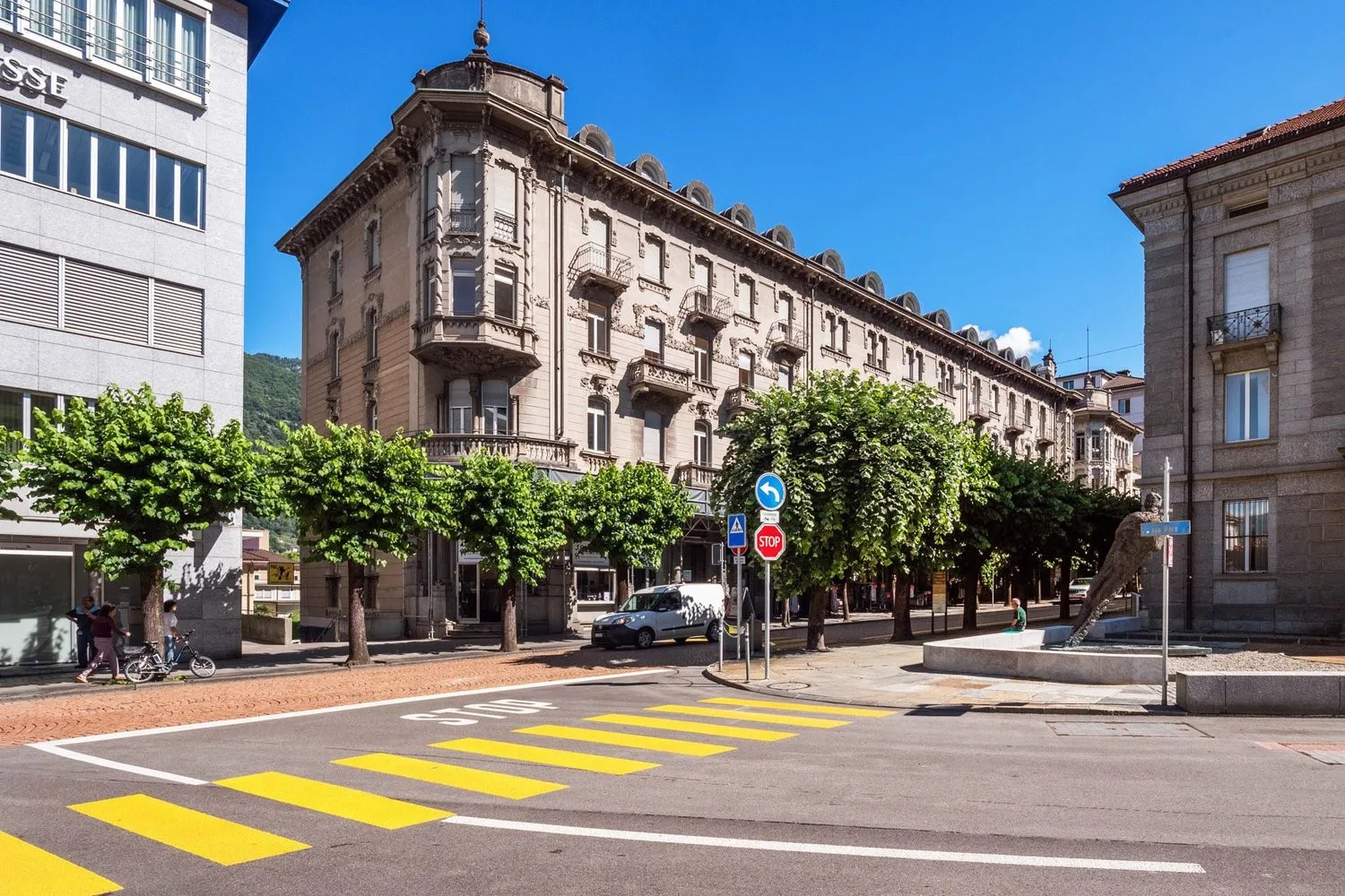 Il tuo negozio nel centro in un palazzo storico!