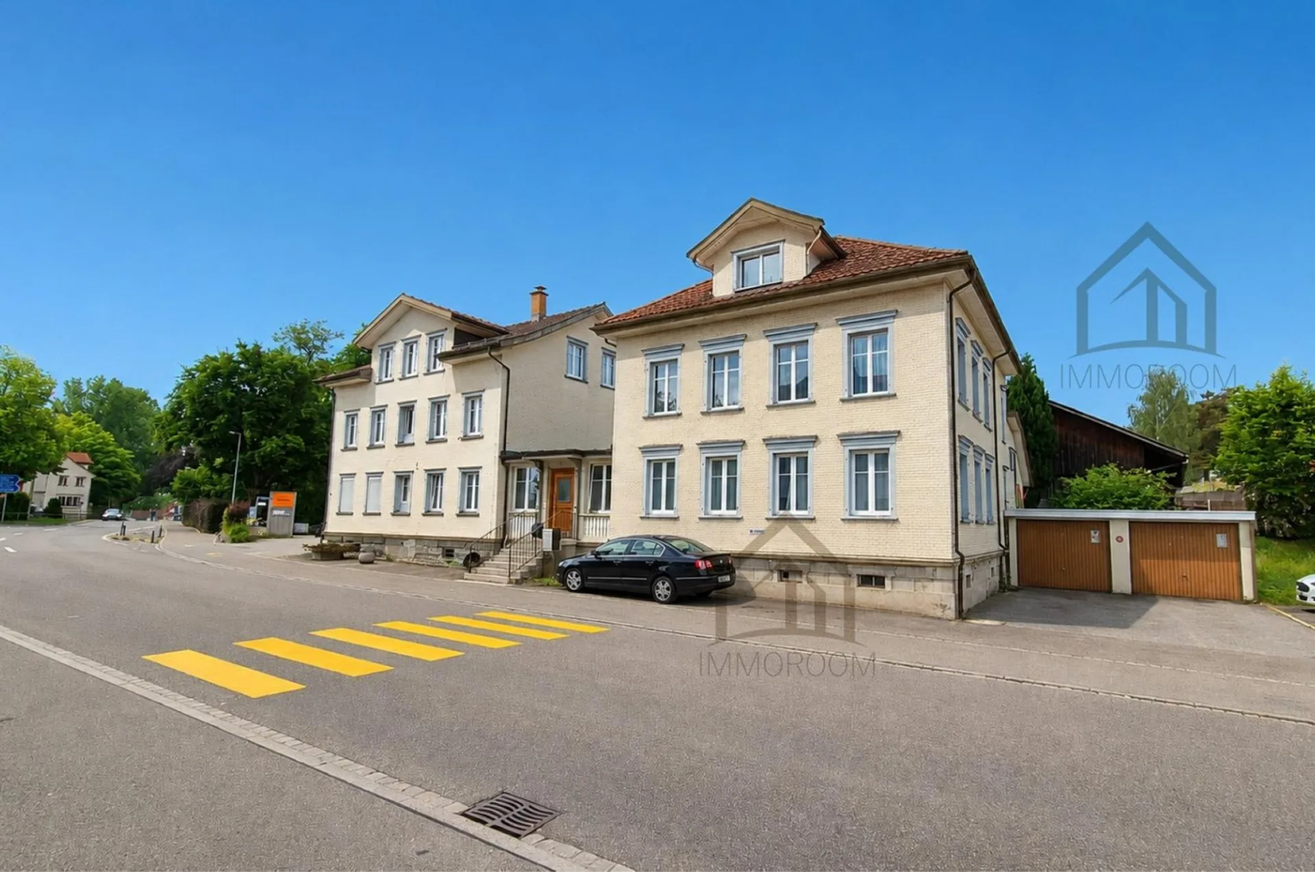 Duplex Multi-Family House with Potential