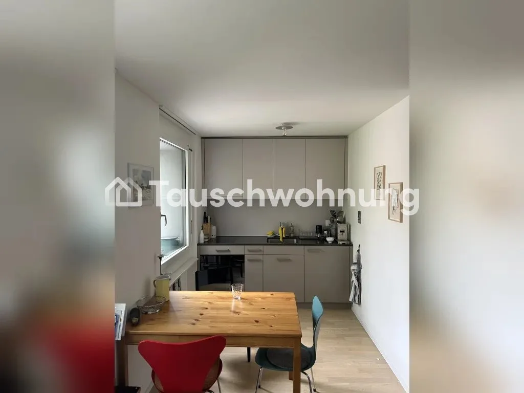 Unmöbliertes WG-Zimmer in schönem Altbau