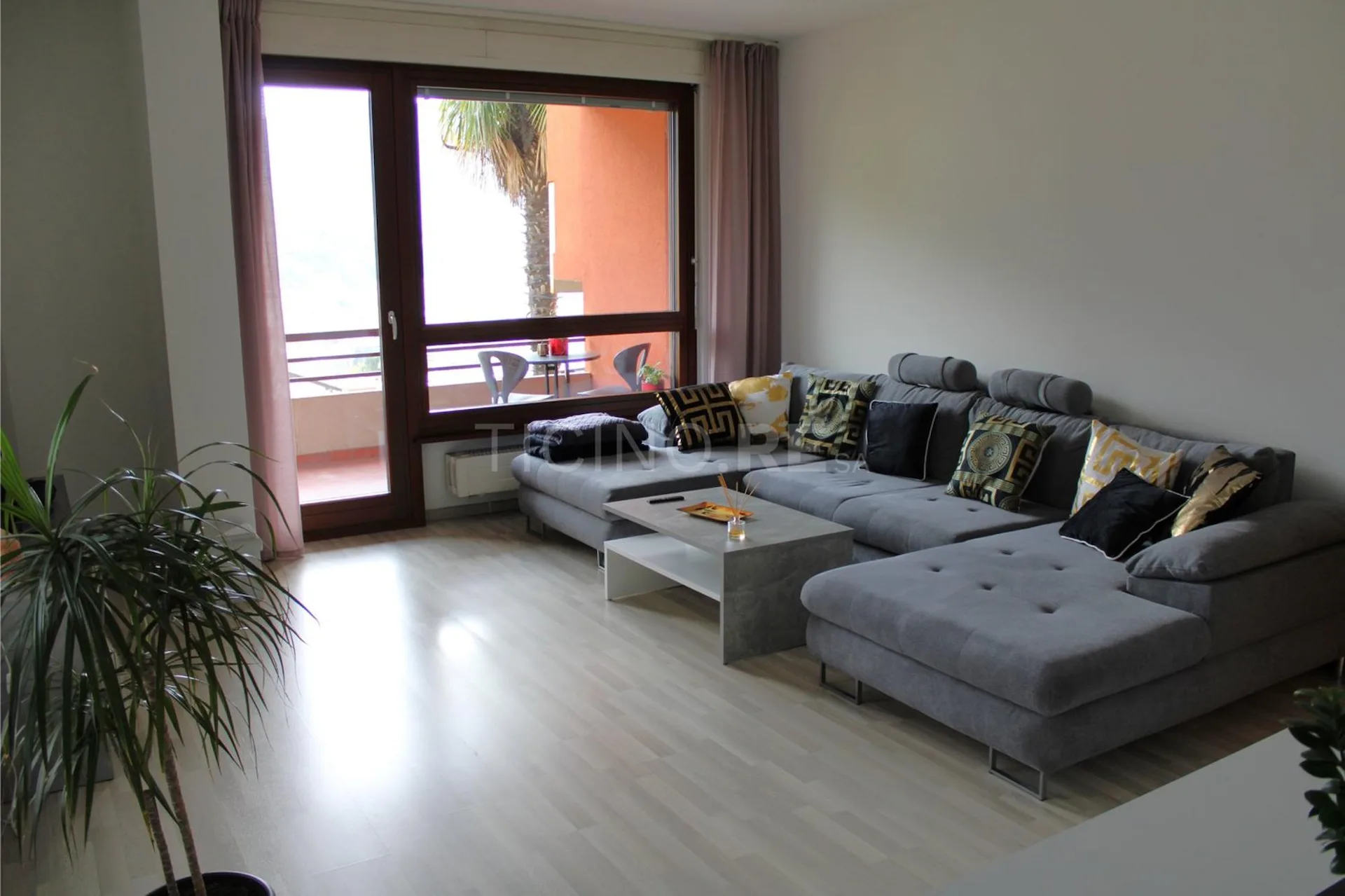 Dachwohnung mit 3.5 Zimmern in Cadro