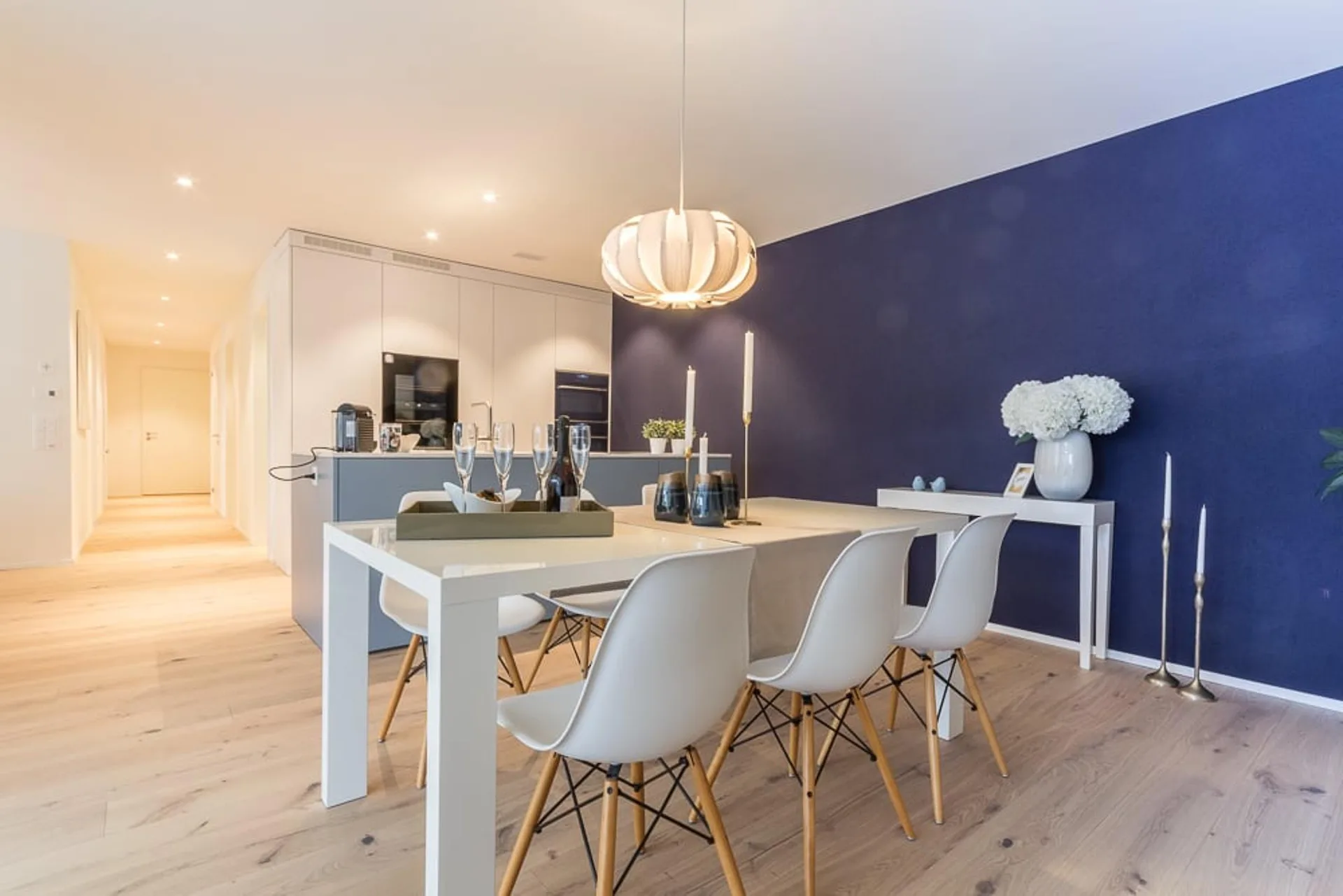 Appartement de 3,5 pièces fini clé en main avec loggia à Merenschwand AG