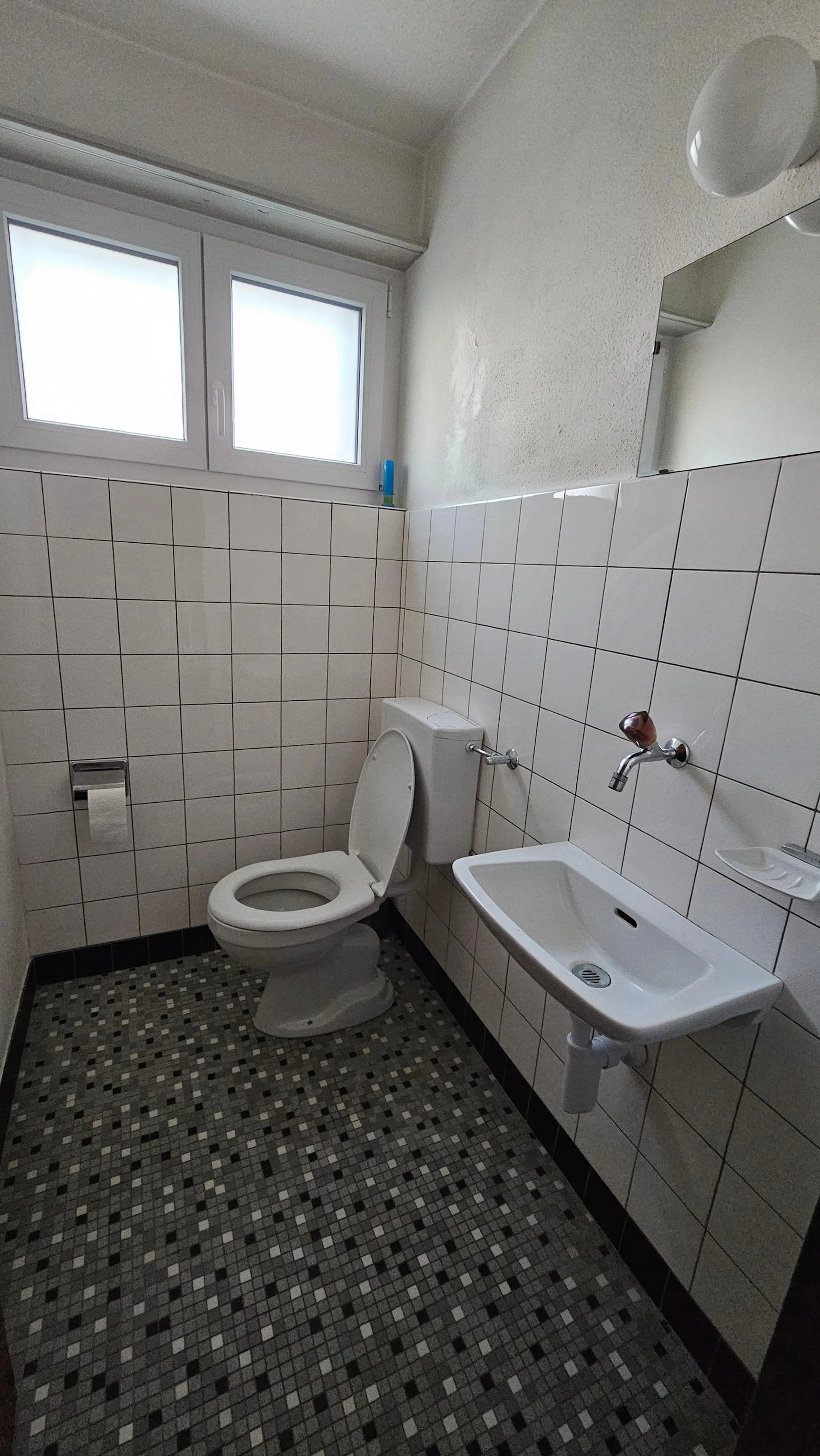Image 12