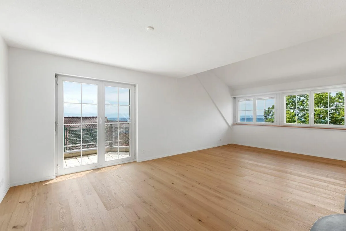 Renovierte Maisonette mit Balkon, Aussicht, viel Charme und Klimaan...