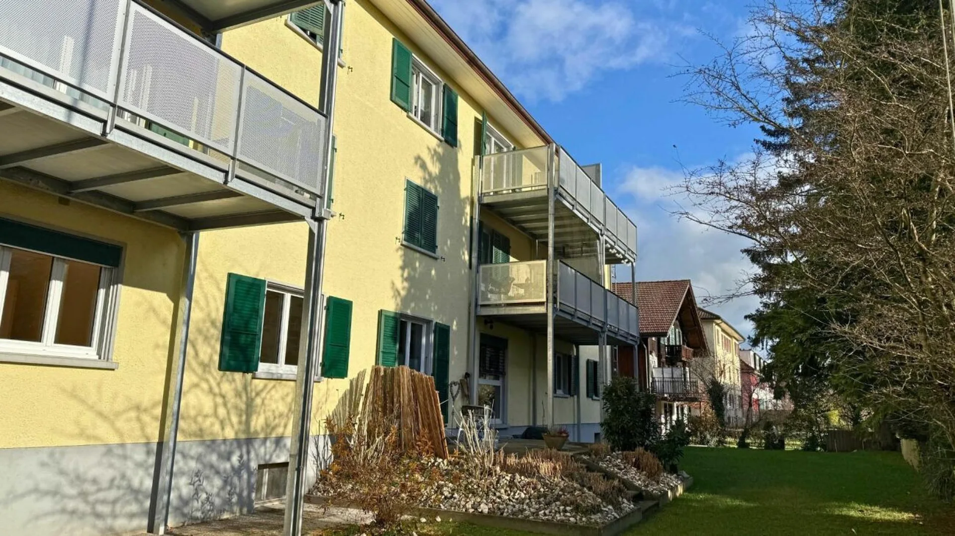 Bello appartamento di 3 camere con ampio balcone