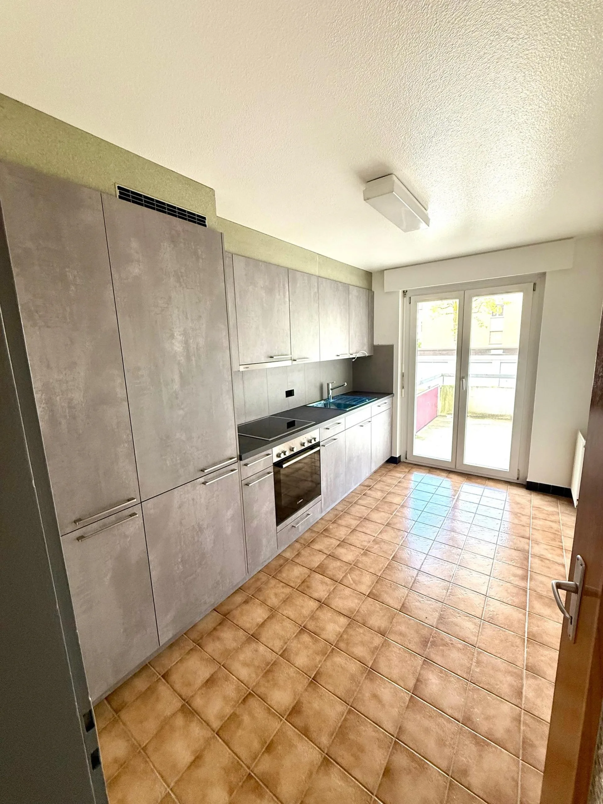 Helles 3.5-Zimmer-Wohnung in Fleurier