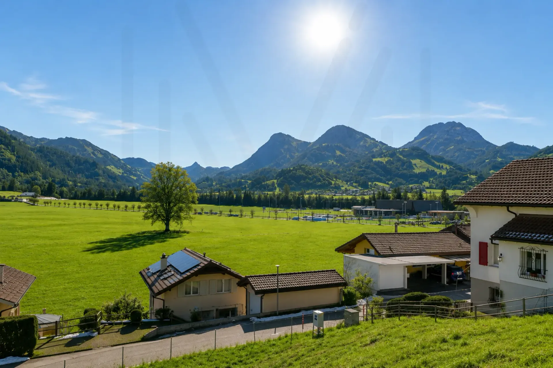 AUßERGEWÖHNLICH IN BROC? EIN EINZIGARTIGES BAUGRUNDSTÜCK IM HERZEN DER GRUYÈRE MIT ATemberAUBENDER PANORAMASICHT