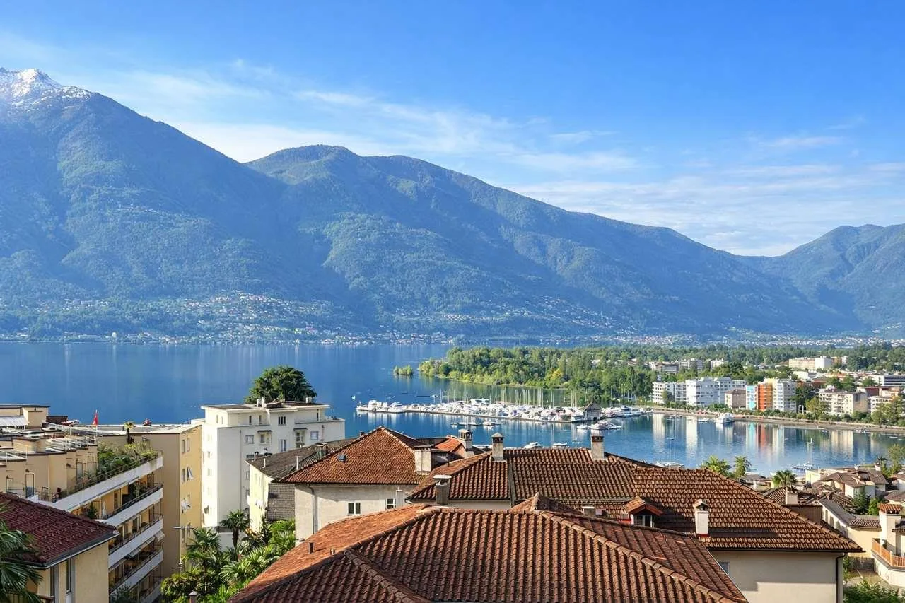 Muralto - Elegante 4.5 locali di 150 m2 con vista lago