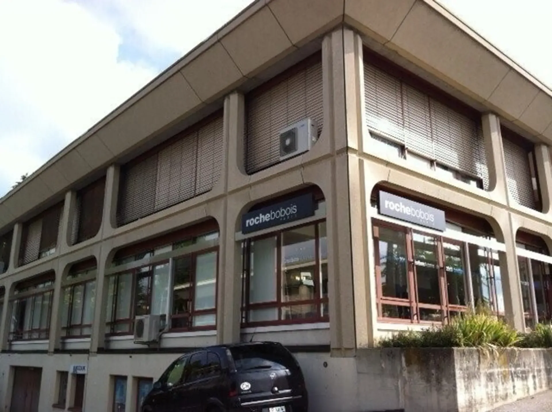 Tiefgaragenplatz zu vermieten in Crissier