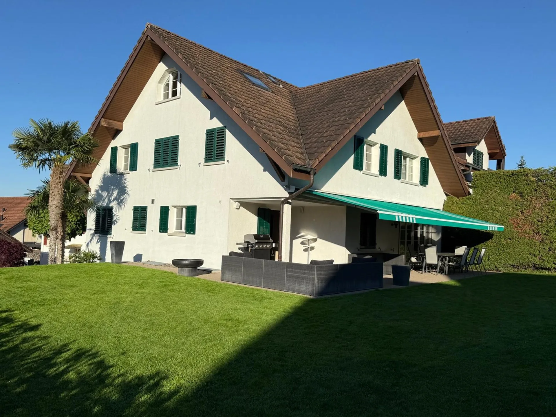 Casa unifamiliare spaziosa e stilosa
