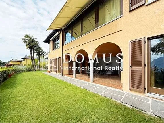Appartamento 4.5 locali con vista lago, giardino e piscina