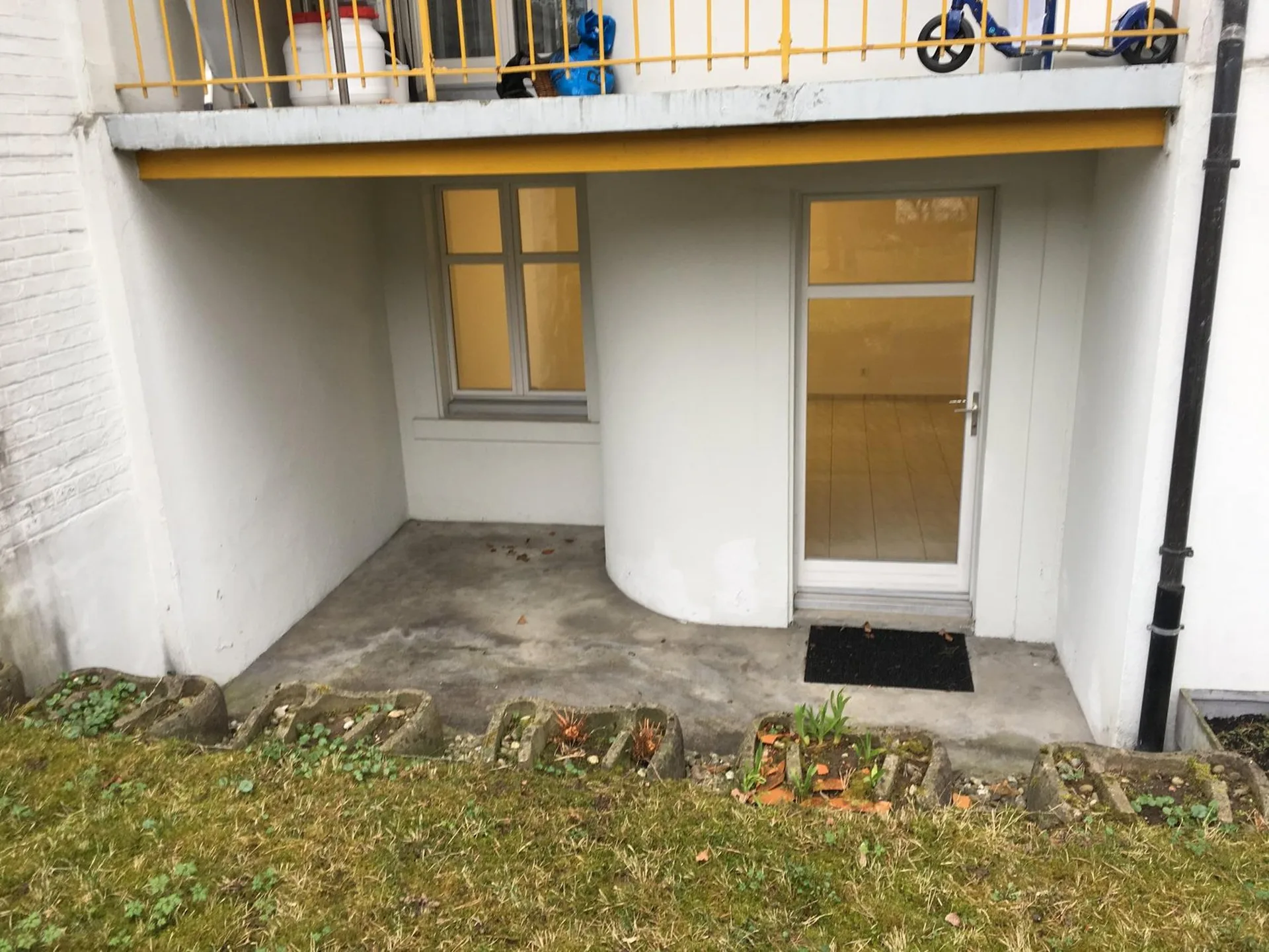 Vielseitiger Hobbyraum mit Sitzplatz in Basel