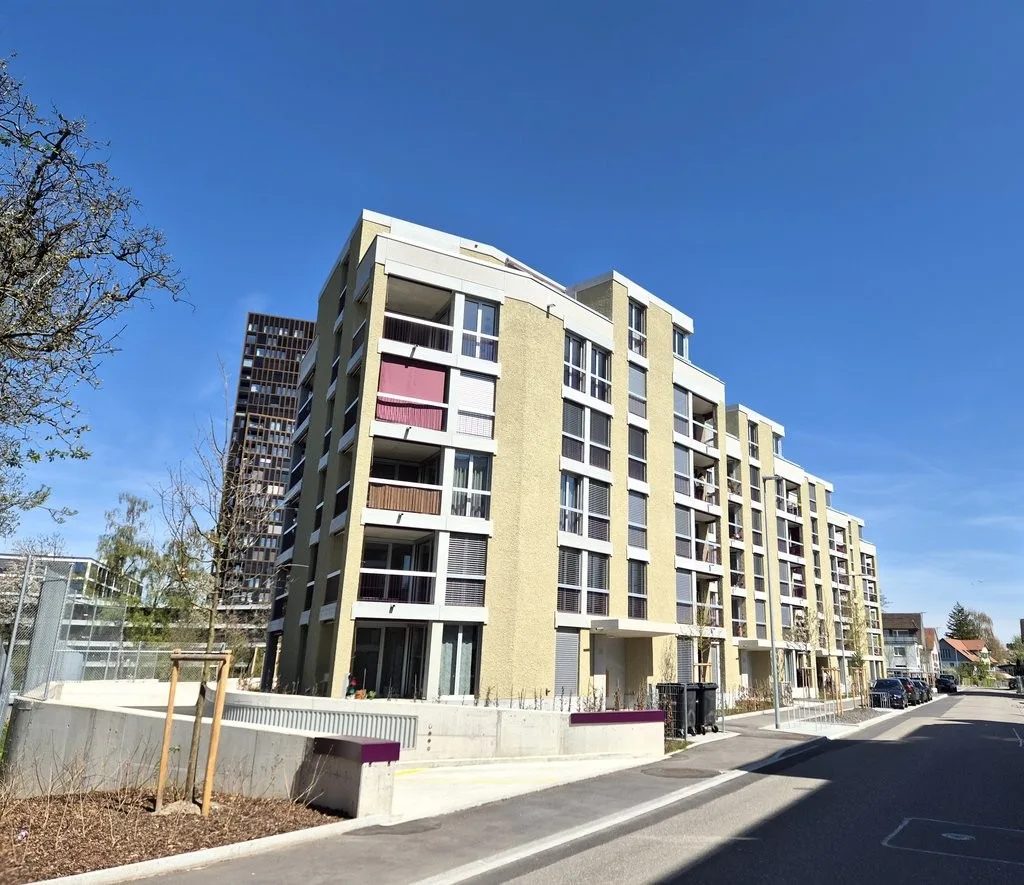 Attraktive Neubauwohnung an bester Lage direkt an der Glatt