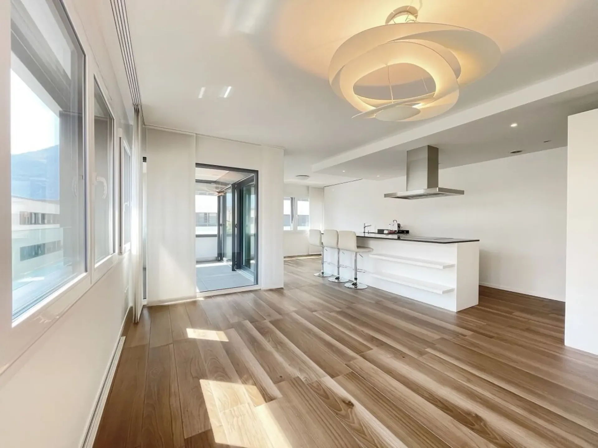 Attraktive 3.5-ZWg in moderner Residenz im Zentrum von Locarno