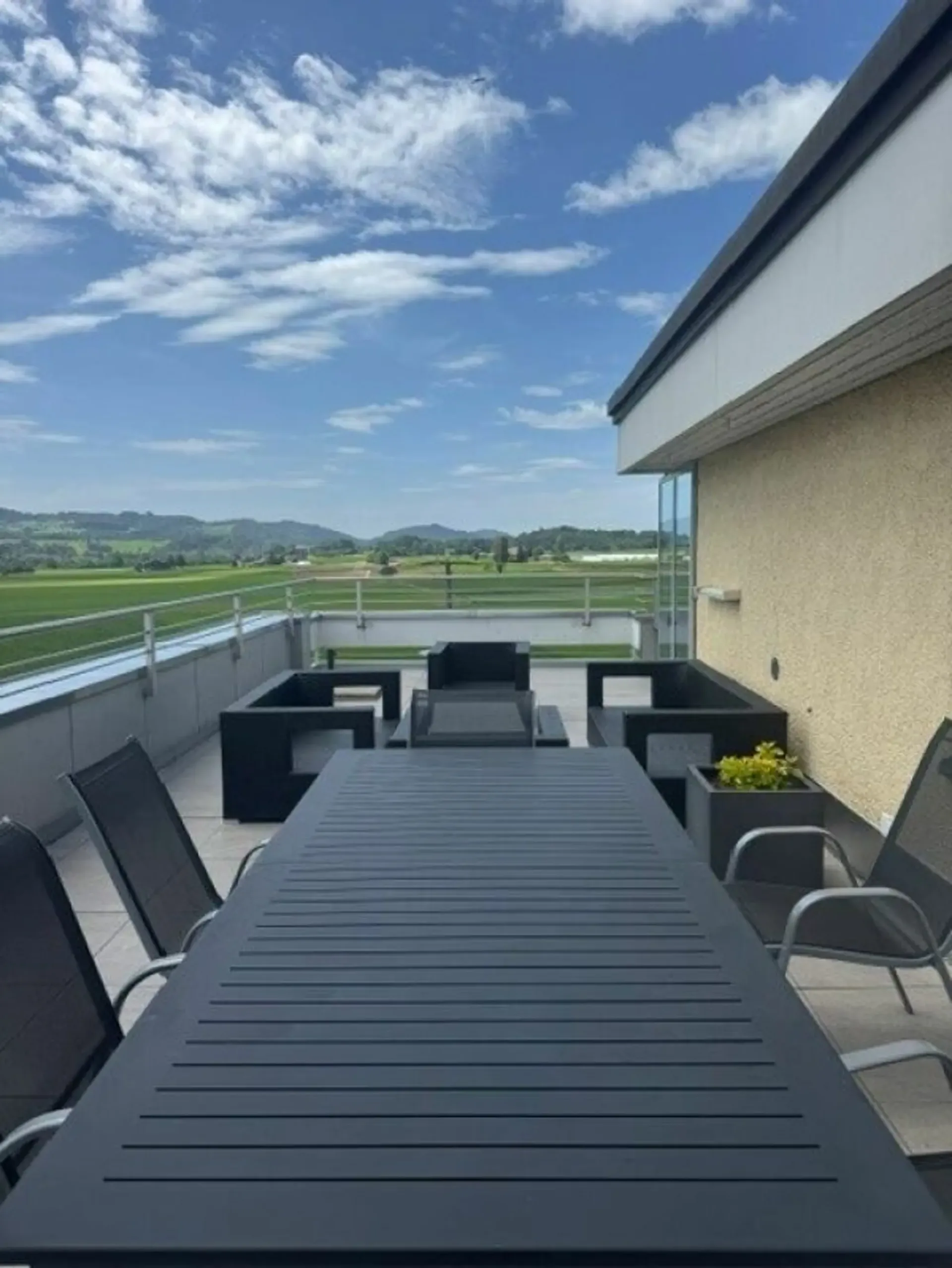 4.5 Zimmer Attikawohnung mit grosser Terrasse
