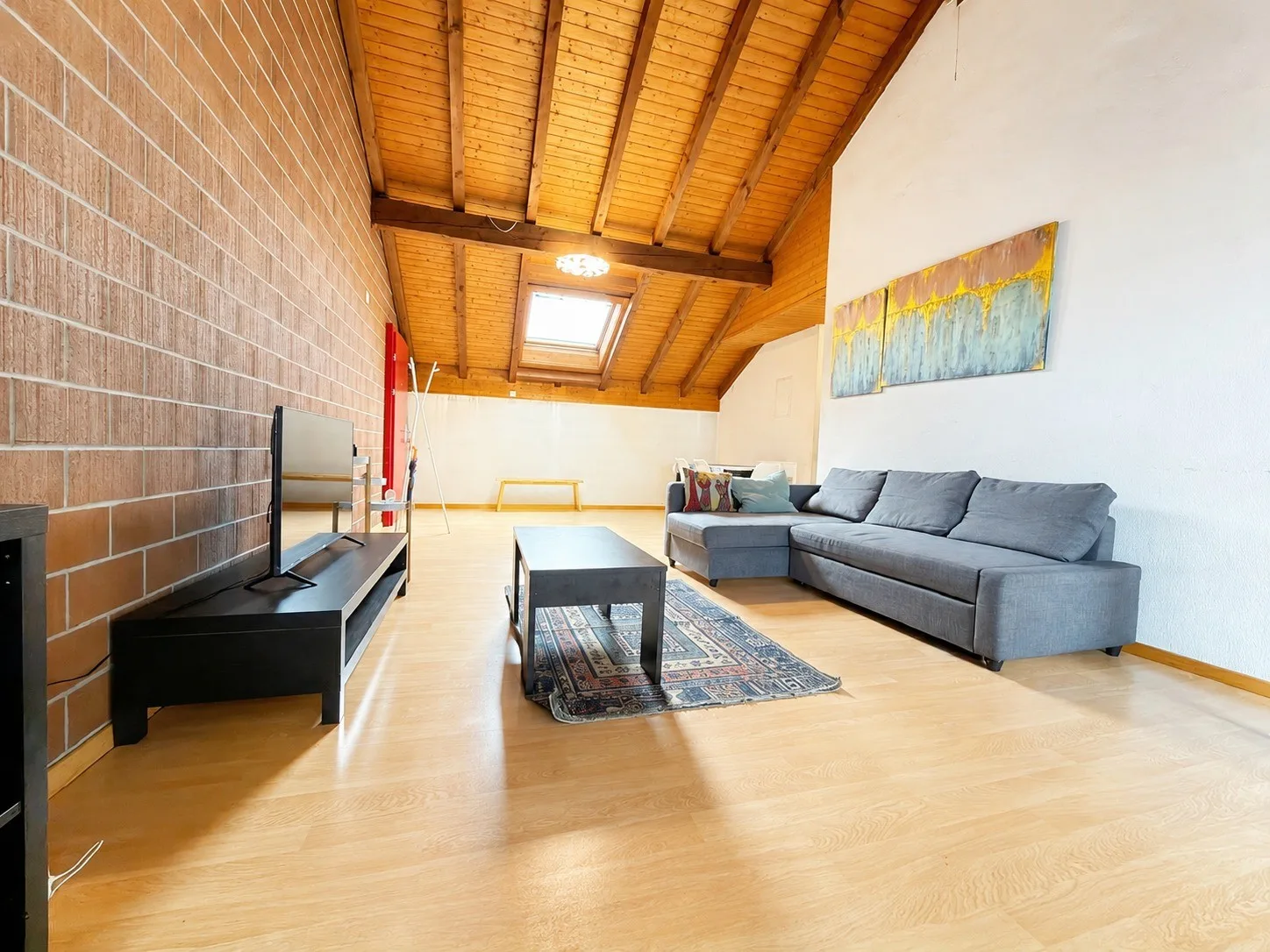 🏡 Fully Furnished 2.5-Room Apartment | Schützenstrasse 1A, 8304 Wallisellen