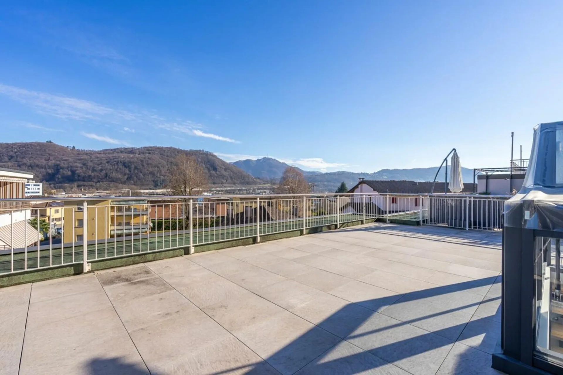 AGNO · 2.5 LOCALI DI DESIGN CON ROOF TOP PANORAMICO