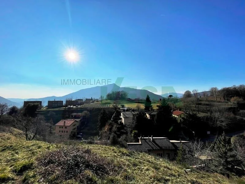 Nuova casa moderna con bella vista panoramica, da costruire