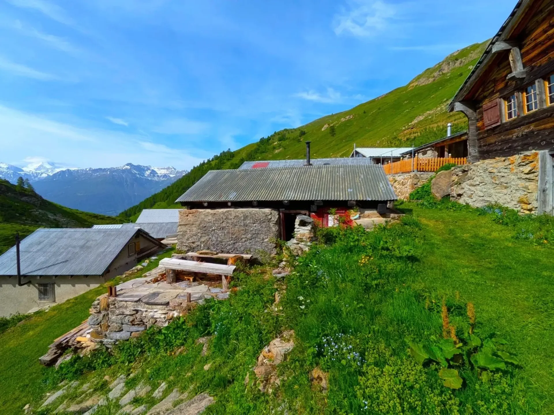 Alphütte auf ca. 2'000 m ü. M. auf der Bachalpe
