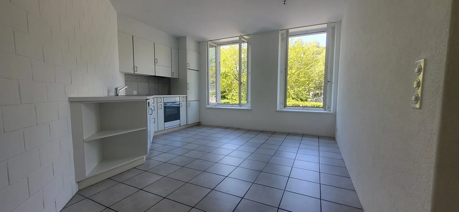 Charmante 3-Zimmerwohnung, Hochparterre rechts, an der Schüss