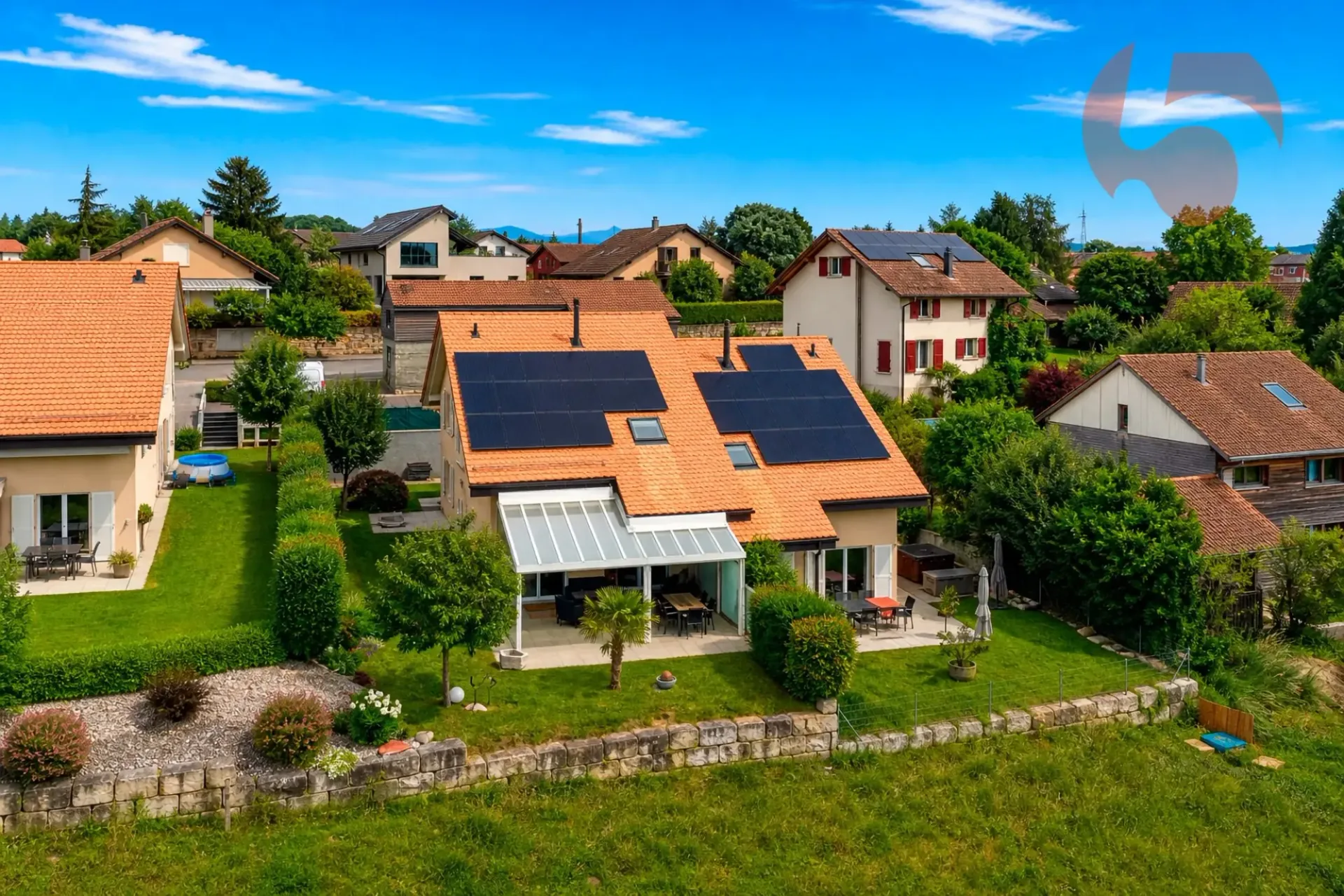 Magnifique villa de 4.5 pièces avec vue panoramique sur le Jura et la campagne environnante