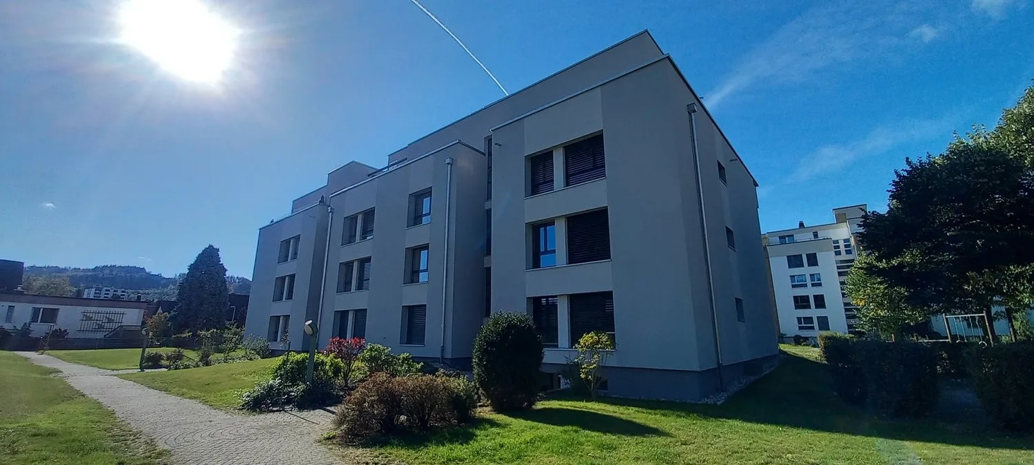 Attraktive Attika-Wohnung im wunderschönen Lindendorf 1