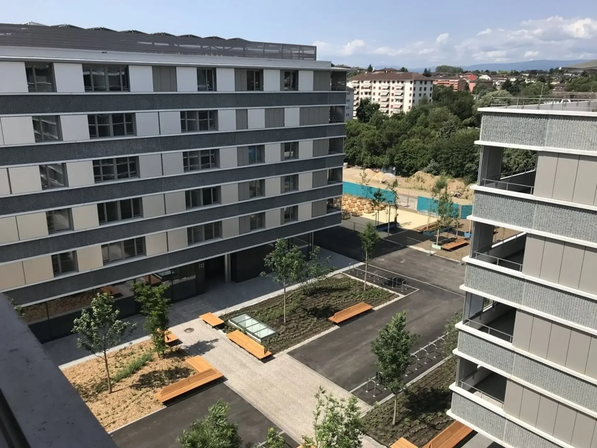 Stadtteil in voller Expansion, diverse Arkaden, nach Belieben des Mieters