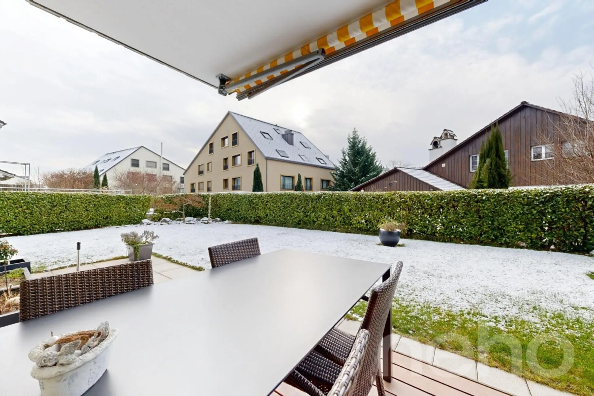 Gartenwohnung mit exklusivem Ausbau und technischer Ausstattung
