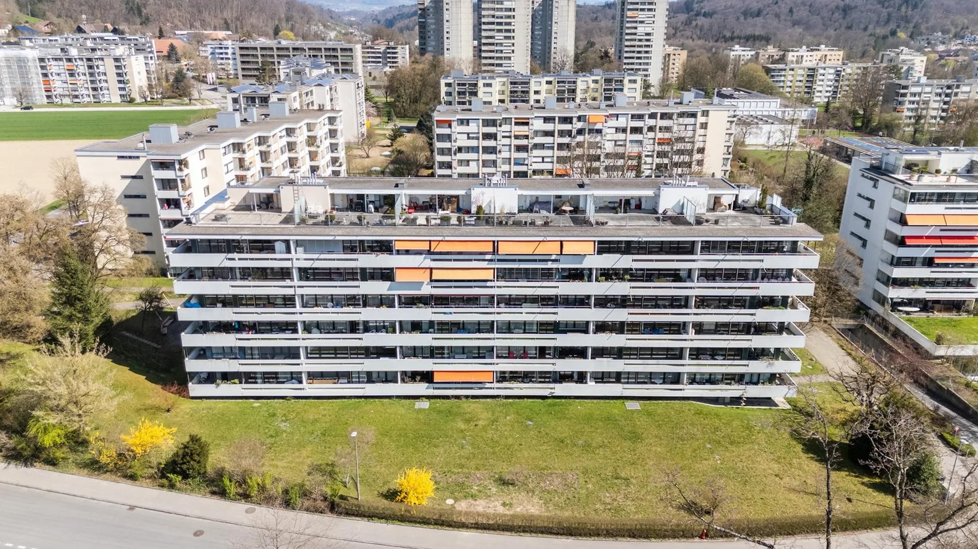 Moderne Wohnung mit Stil und Weitsicht