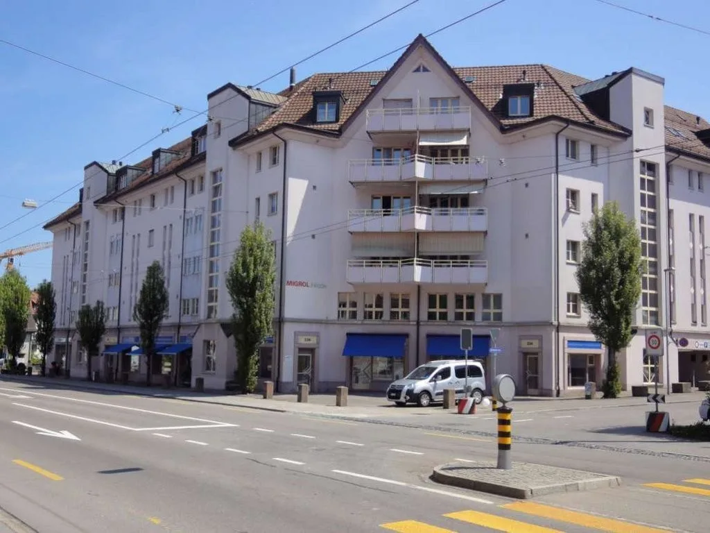 Vielseitig nutzbare Gewerbefläche mit Schaufensterfront an guter Lage
