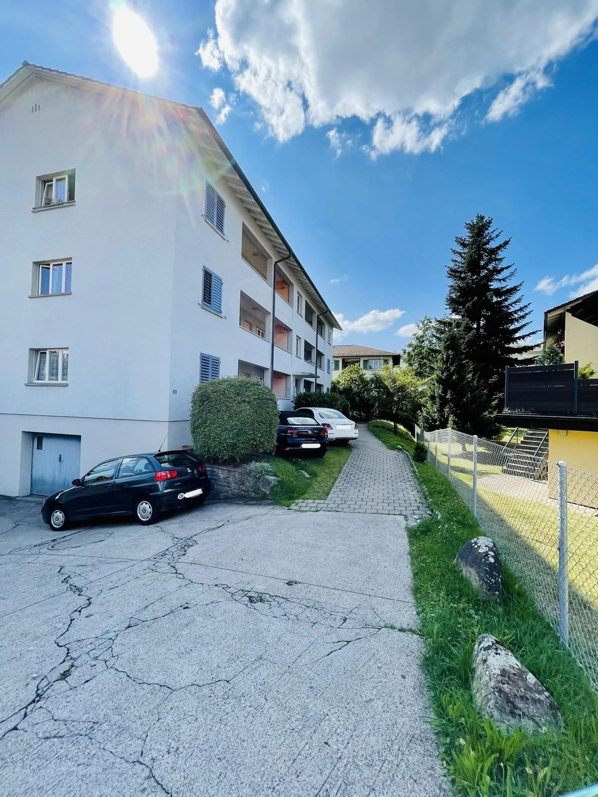 Charmante 3-Zimmer-Wohnung mit Balkon an zentraler Lage in Dietikon