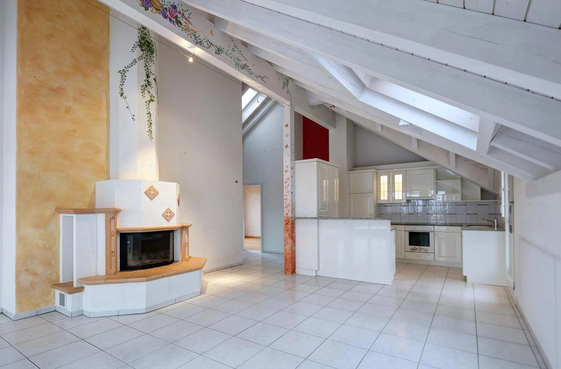 RESERVIERT  // 3.5 Zimmer-Dachwohnung mit Aussicht und Raumgefühl  //  RESERVIERT