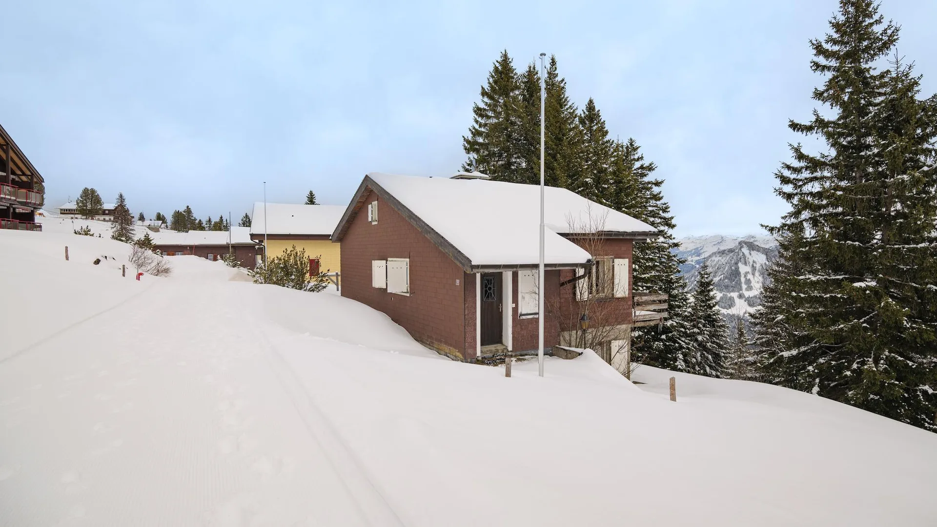 Maison de vacances indépendante de 4 pièces avec potentiel de construction à Rigi Scheidegg