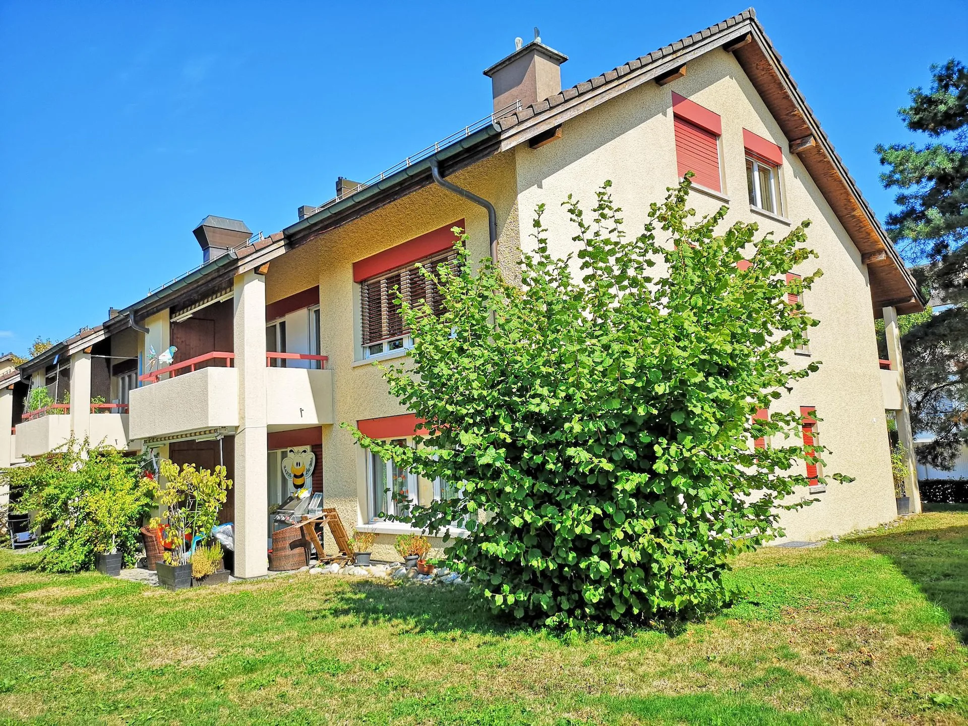 Dachwohnung mit Cheminée -  befristet - 30.06.2027