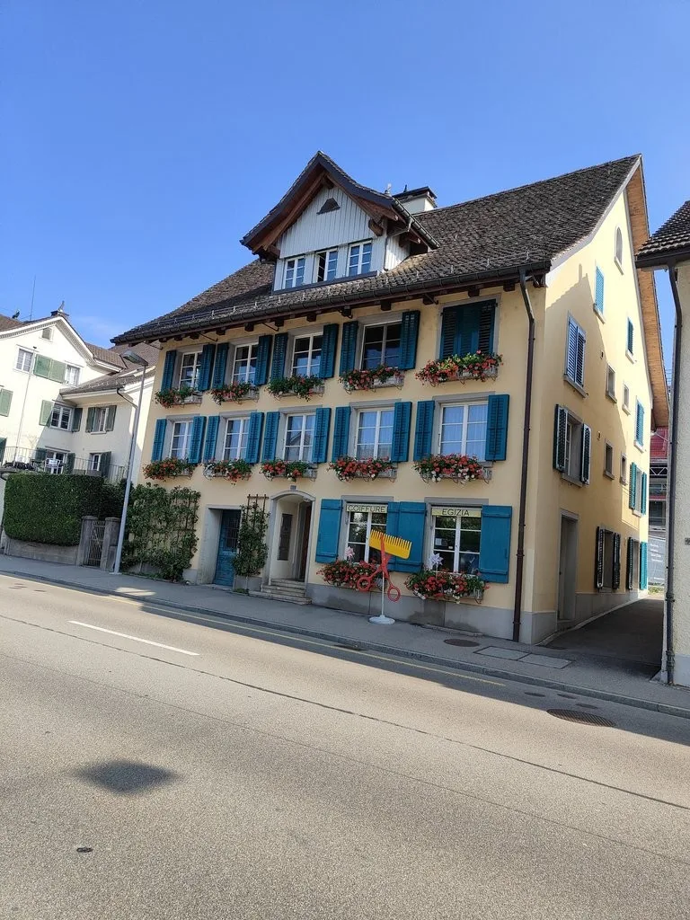 Gewerberaum/Homeofficeraum in Obermeilen