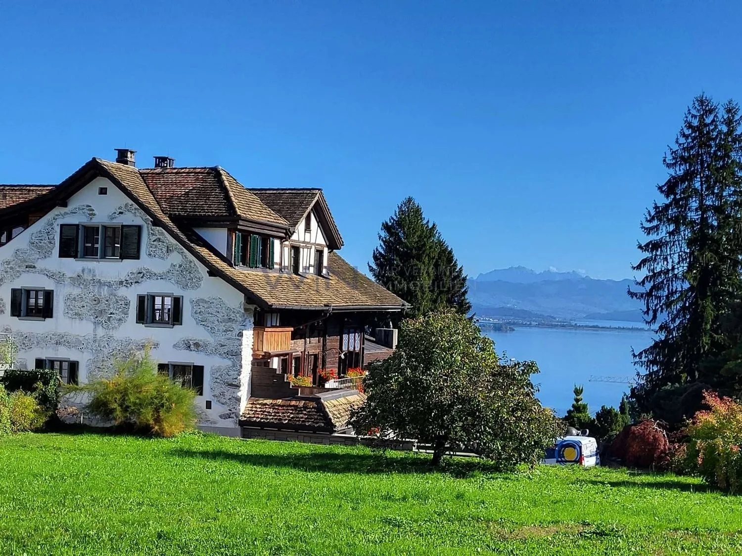 Historischer Charme trifft See-Idylle