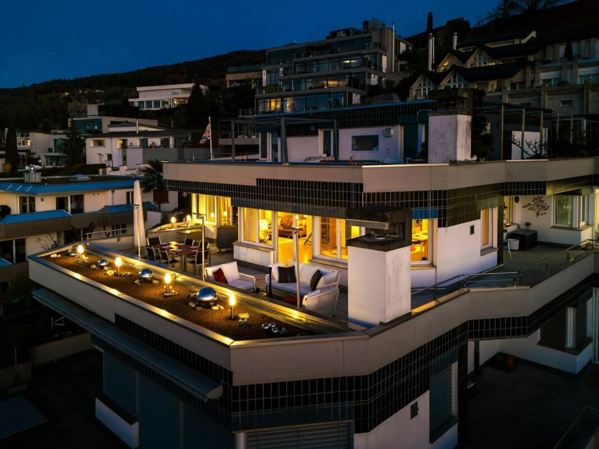4.5-ROOM TERRACE RESIDENCE WITH 180° LAKE CONSTANCE VIEW - SPACIOUS LIVING IN A PRIVILEGED LOCATION