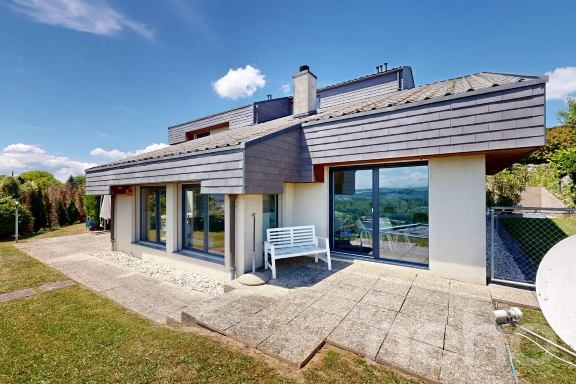 Magnifique Villa mit Panoramablick auf den See
