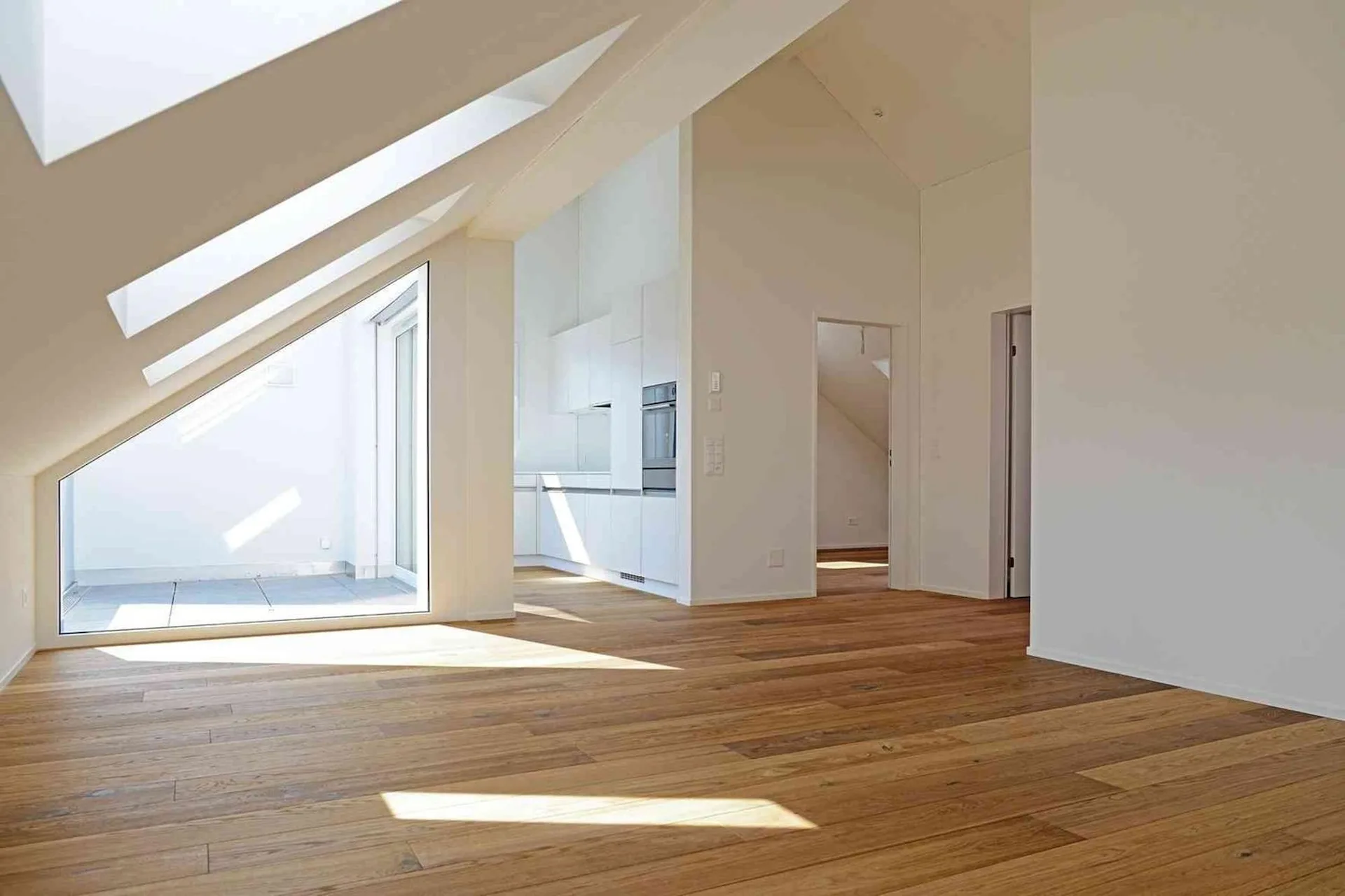 Sonnige Dachwohnung mit herrlicher Weitsicht (B1-3)