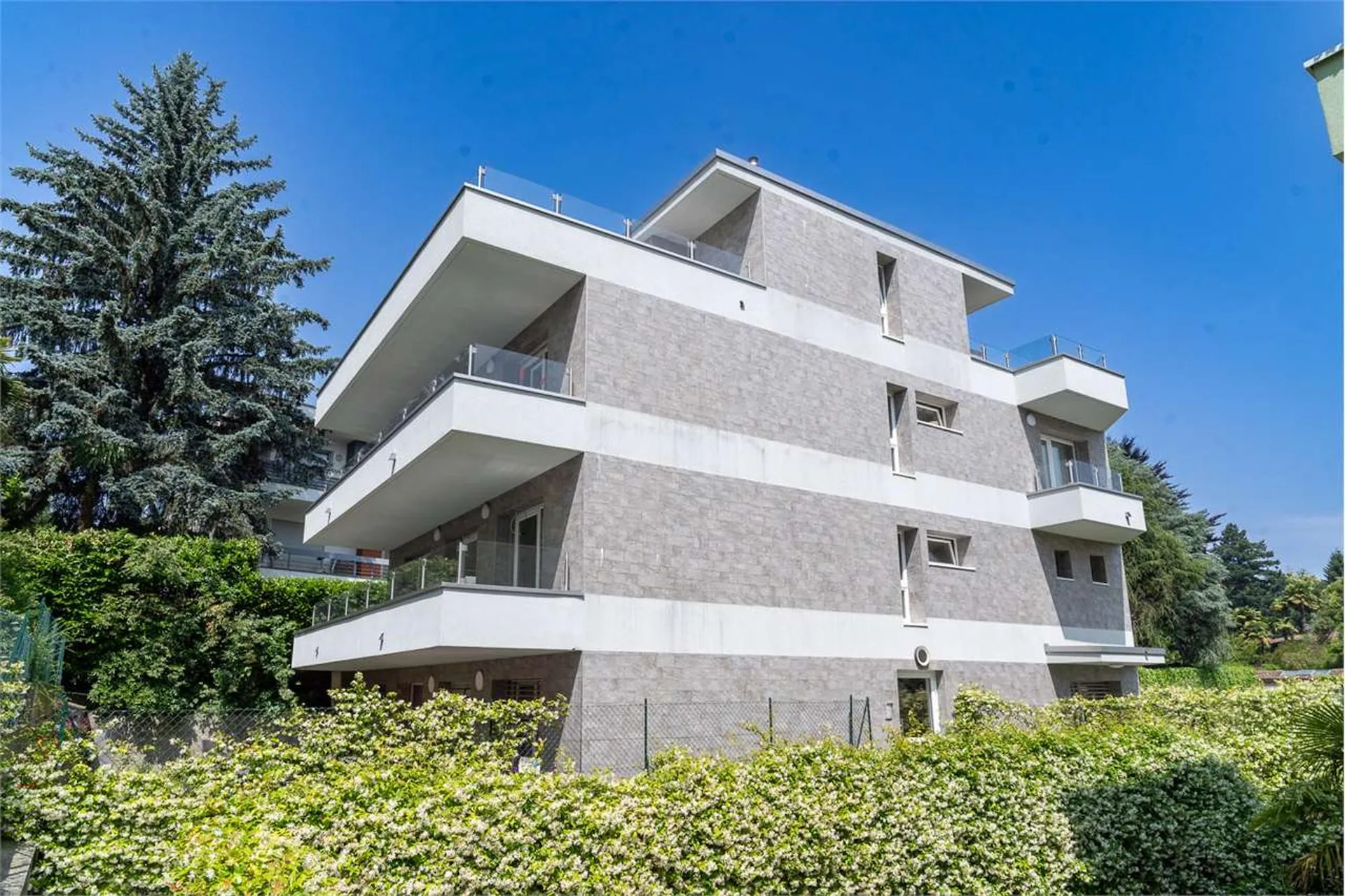 ELEGANTE APPARTAMENTO 3,5 LOCALI A GENTILINO