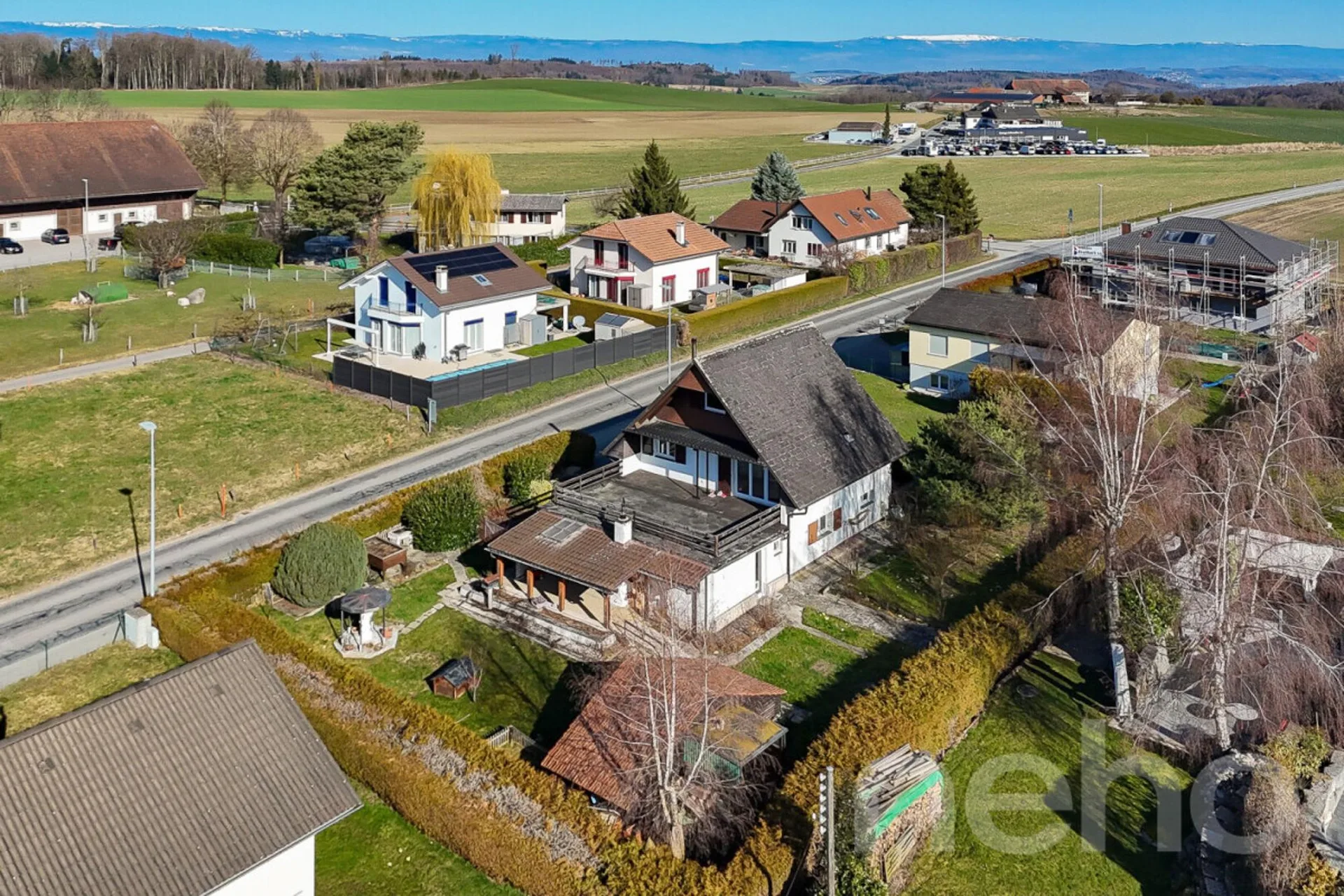 Villa mit Dachterrasse und freier Sicht in Ponthaux