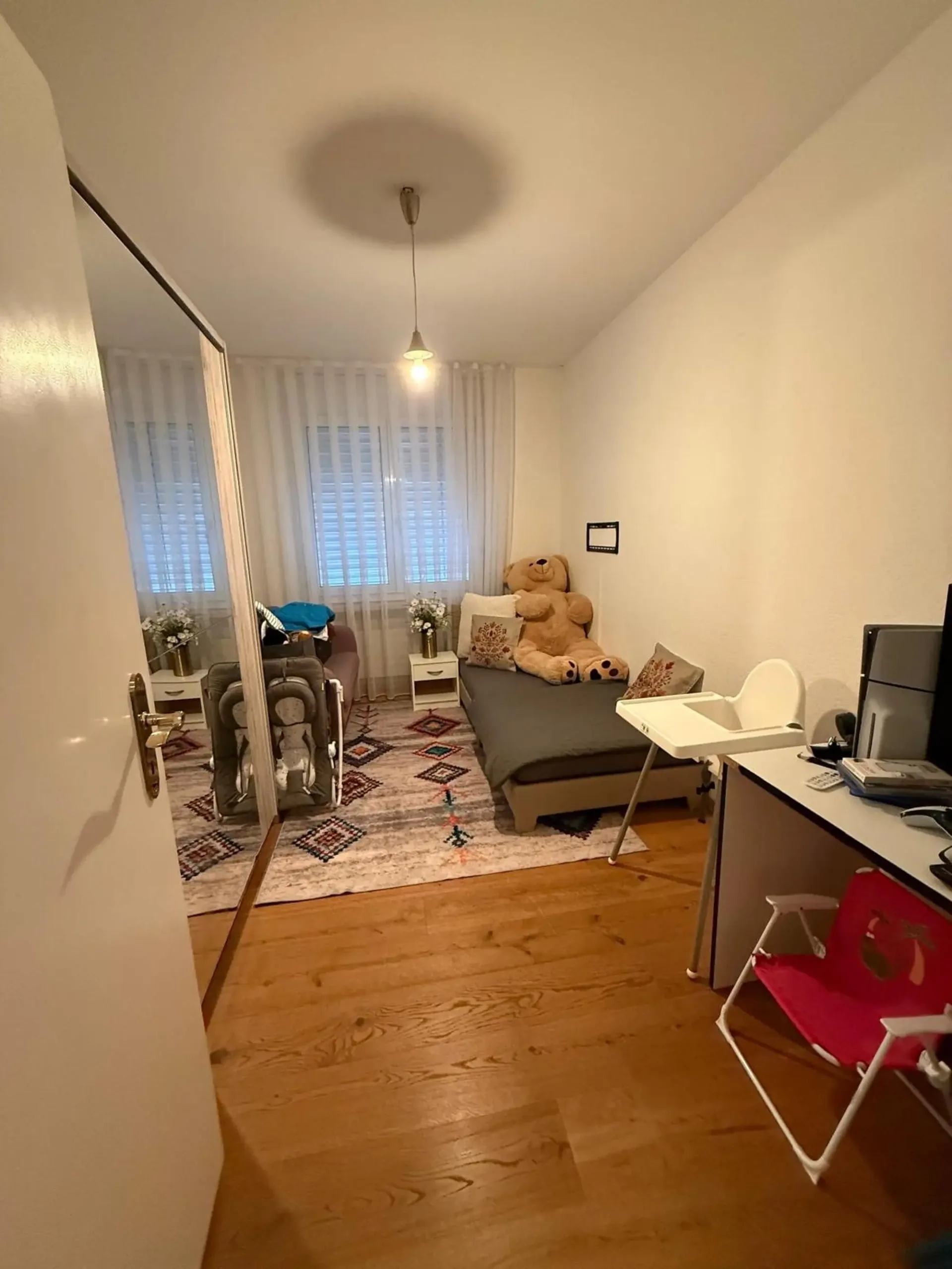 Helle 5.5 Zimmer-Wohnung in Thusis – ab sofort verfügbar!