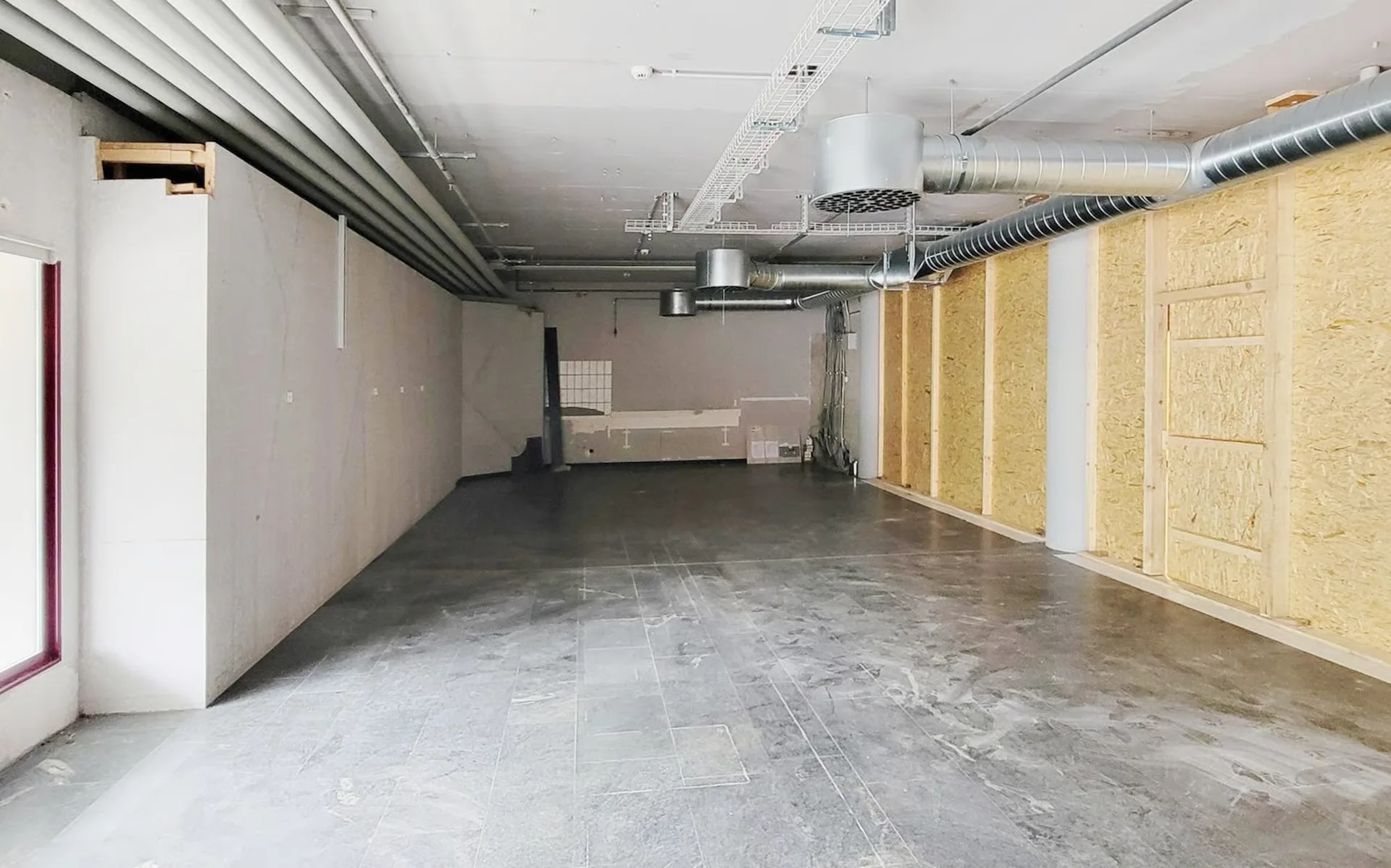 93m² - Spannende Ladenfläche direkt im Zentrum von Unterseen