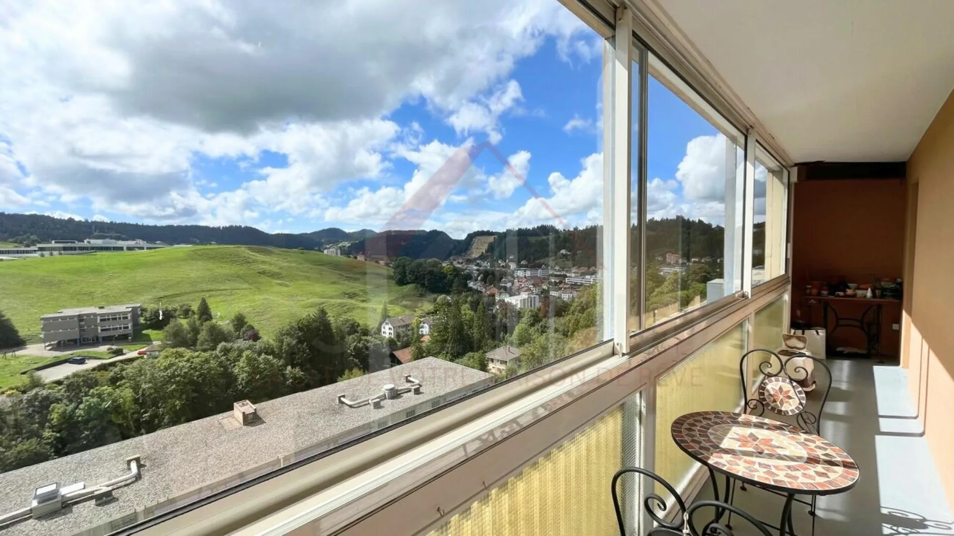 3.5-Room Apartment with Loggia and Valley View in Le Locle