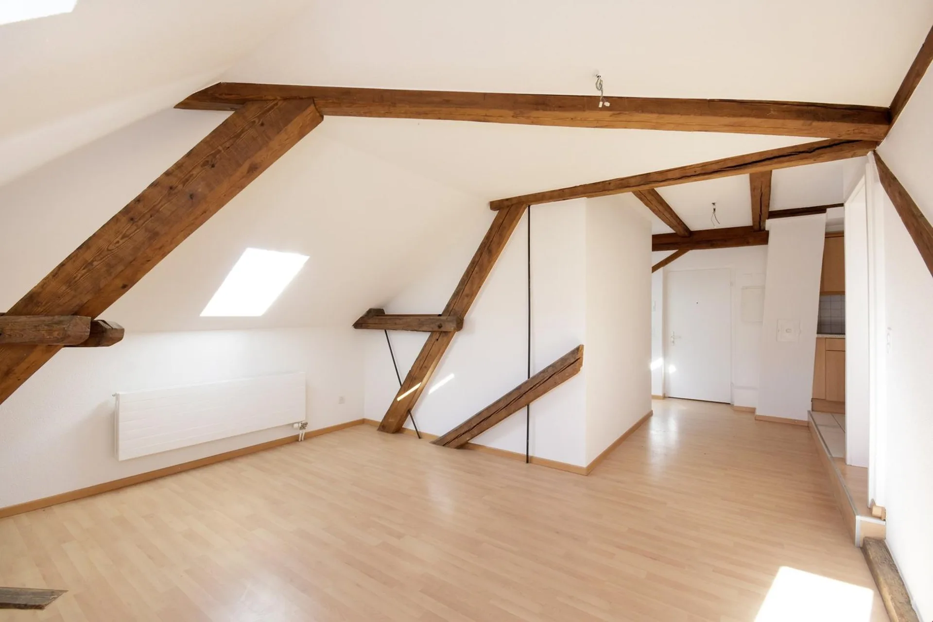 2.5 vani appartamento mansardato 2° piano senza balcone
