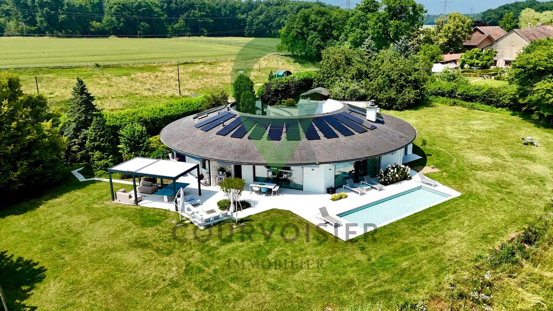 Außergewöhnliches Anwesen mit panoramischer Aussicht und 2 Pools