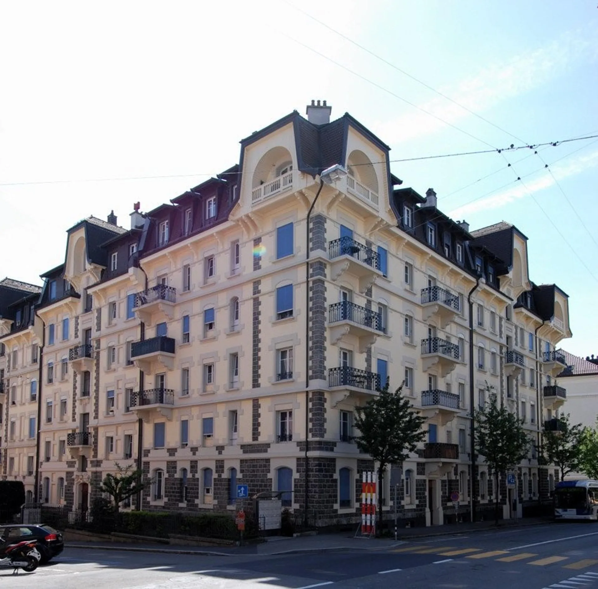 Schönes Apartment in der Nähe von Geschäften und öffentlichen Verkehrsmitteln